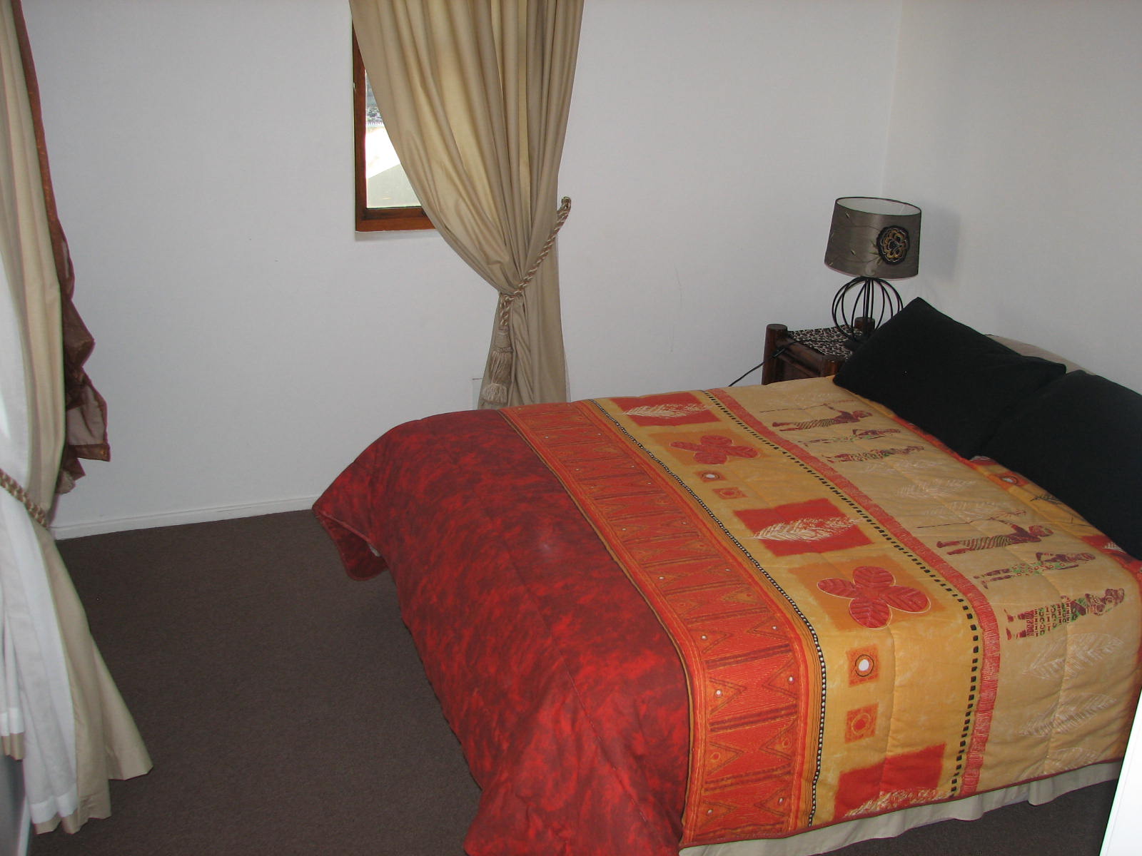 Serengeti Selfcatering flats Cape town, Bellville, South Africa